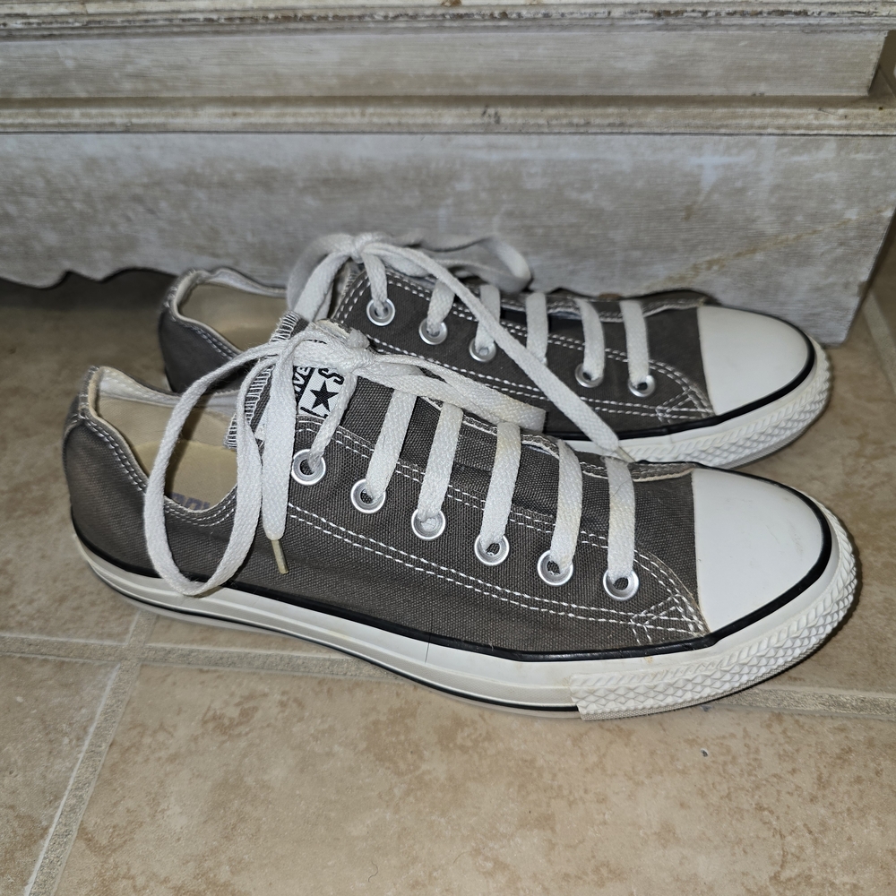 Converse Gray Low-Top Sneakers - Picture 5 of 7